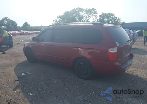 2010 Kia Sedona Lx z USA, uszkodzony, nr VIN KNDMG4C36A6334221